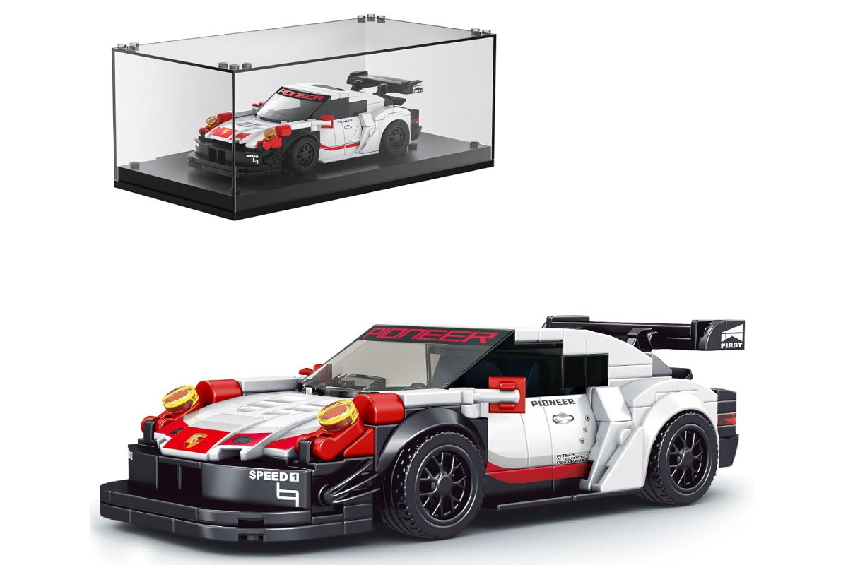 Sportwagen RSR 911 aus Klemmbausteinen in weiß/schwarz mit Acryl Vitrine