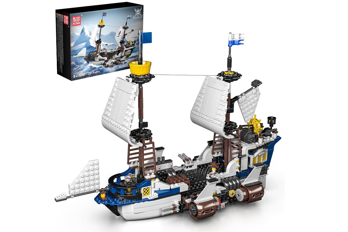 Futuristisches Piratenschiff mit Jetturbinen